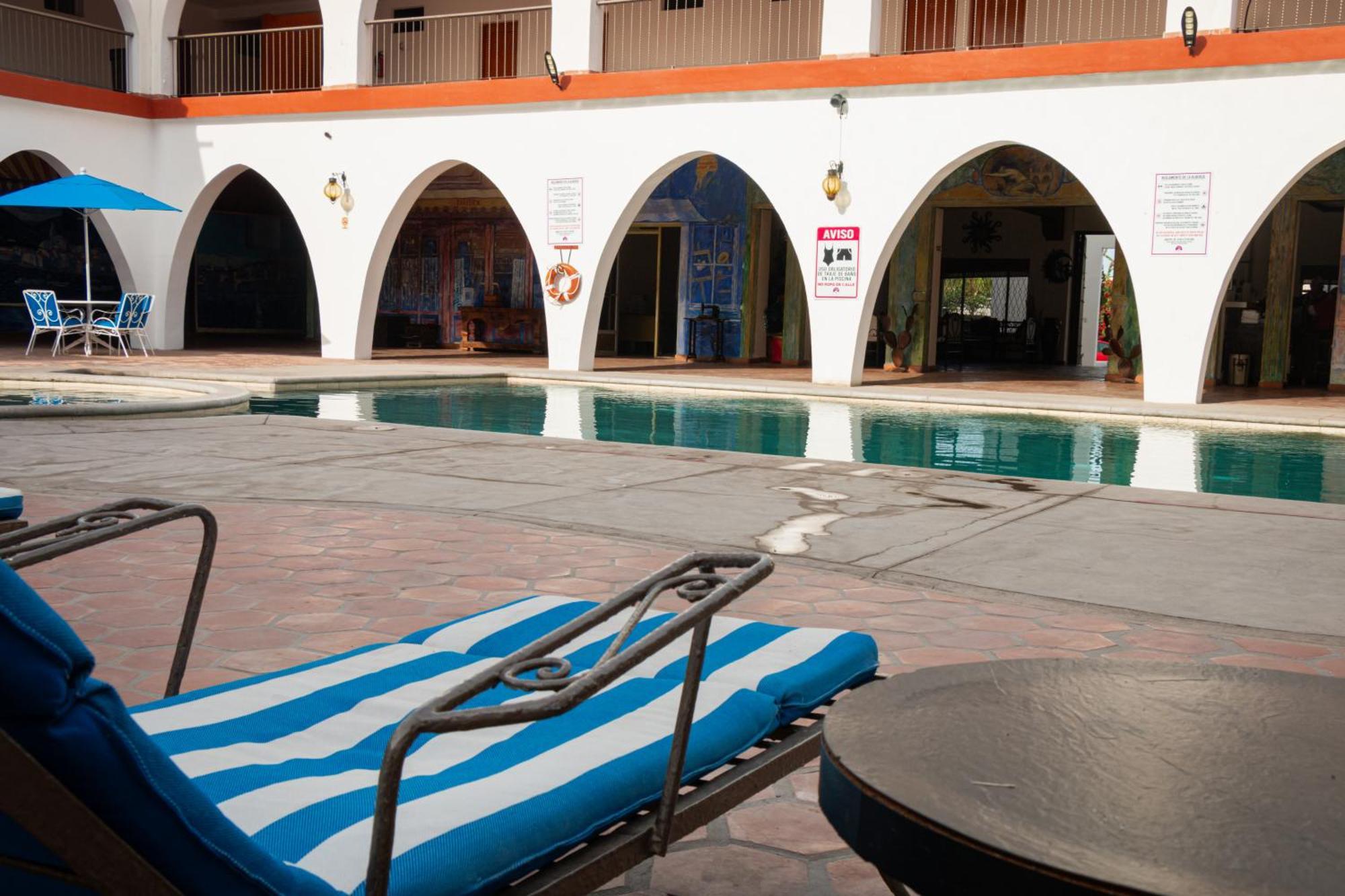 Hotel Hacienda Bugambilias La Paz Exterior photo