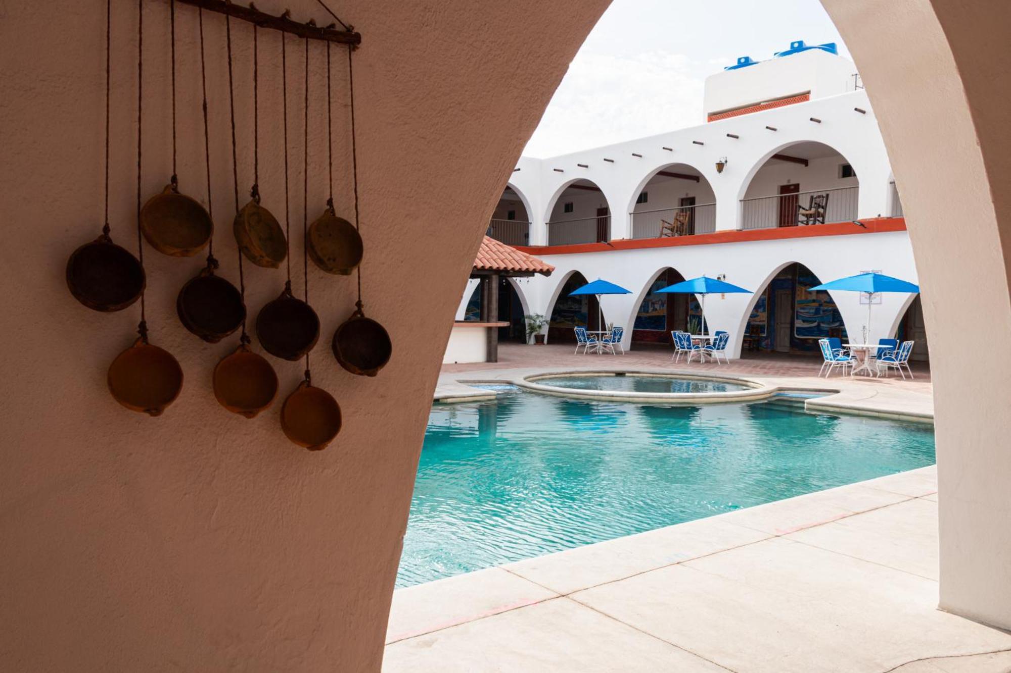 Hotel Hacienda Bugambilias La Paz Exterior photo