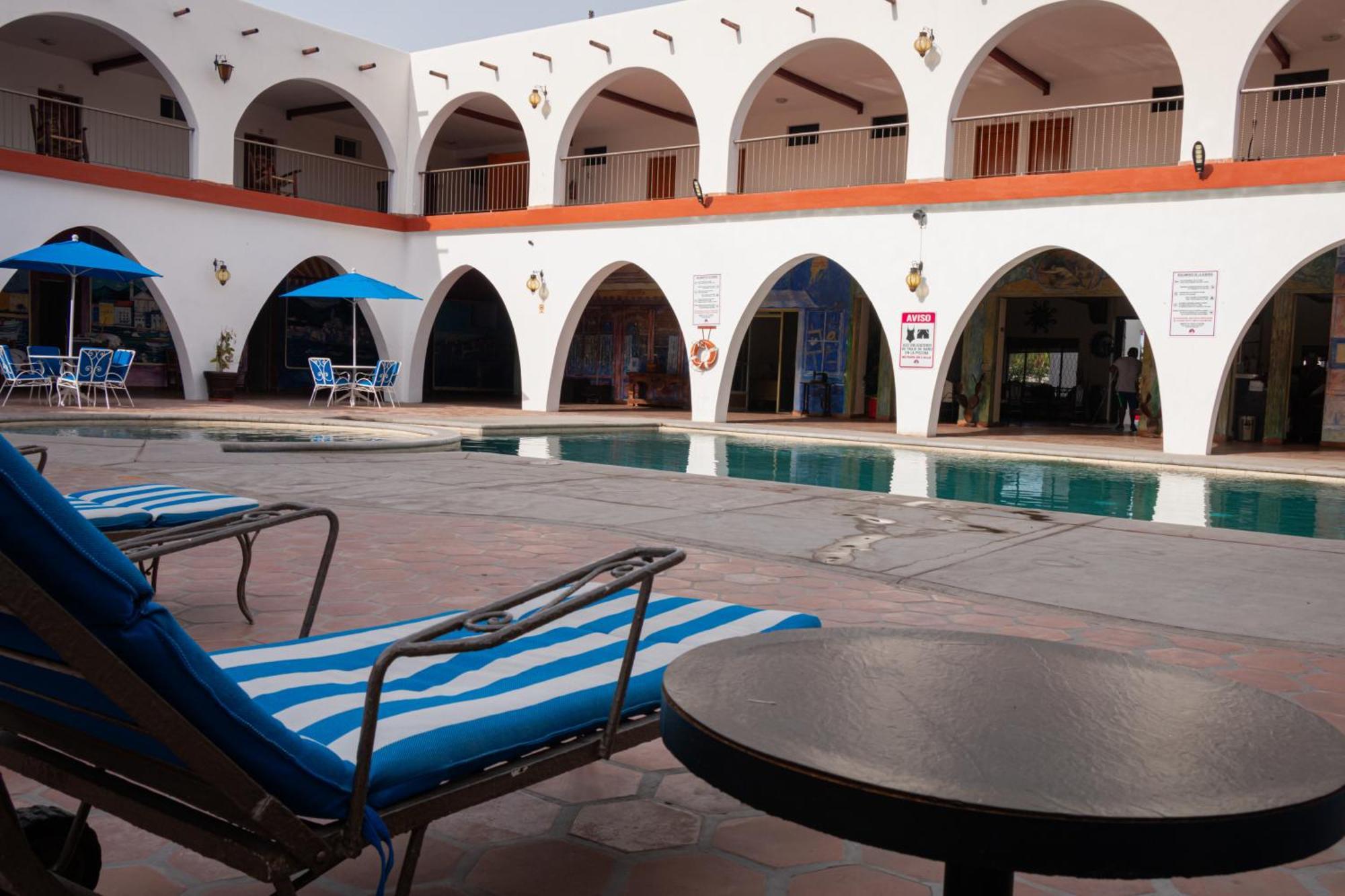 Hotel Hacienda Bugambilias La Paz Exterior photo