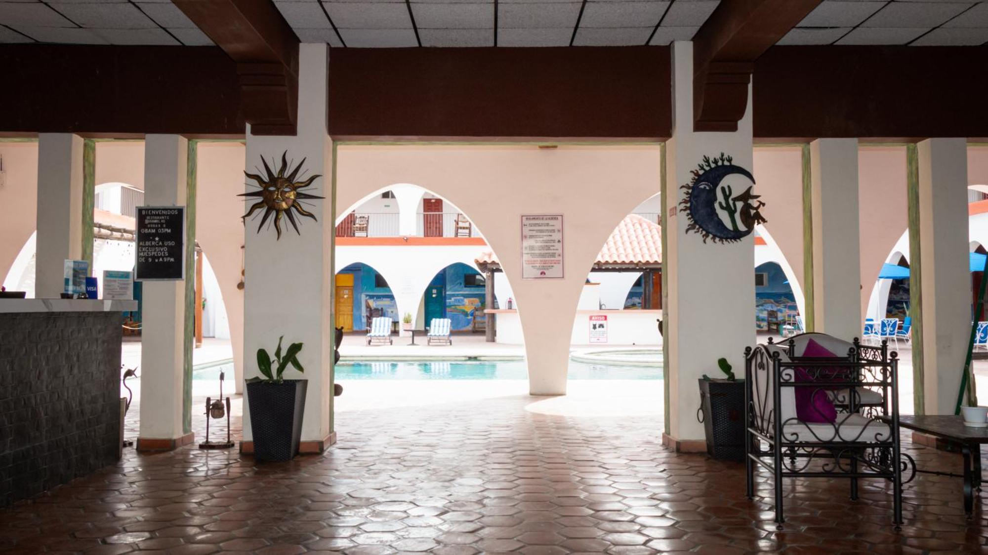 Hotel Hacienda Bugambilias La Paz Exterior photo